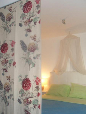 Отель Beach and City Apartment  Портиман